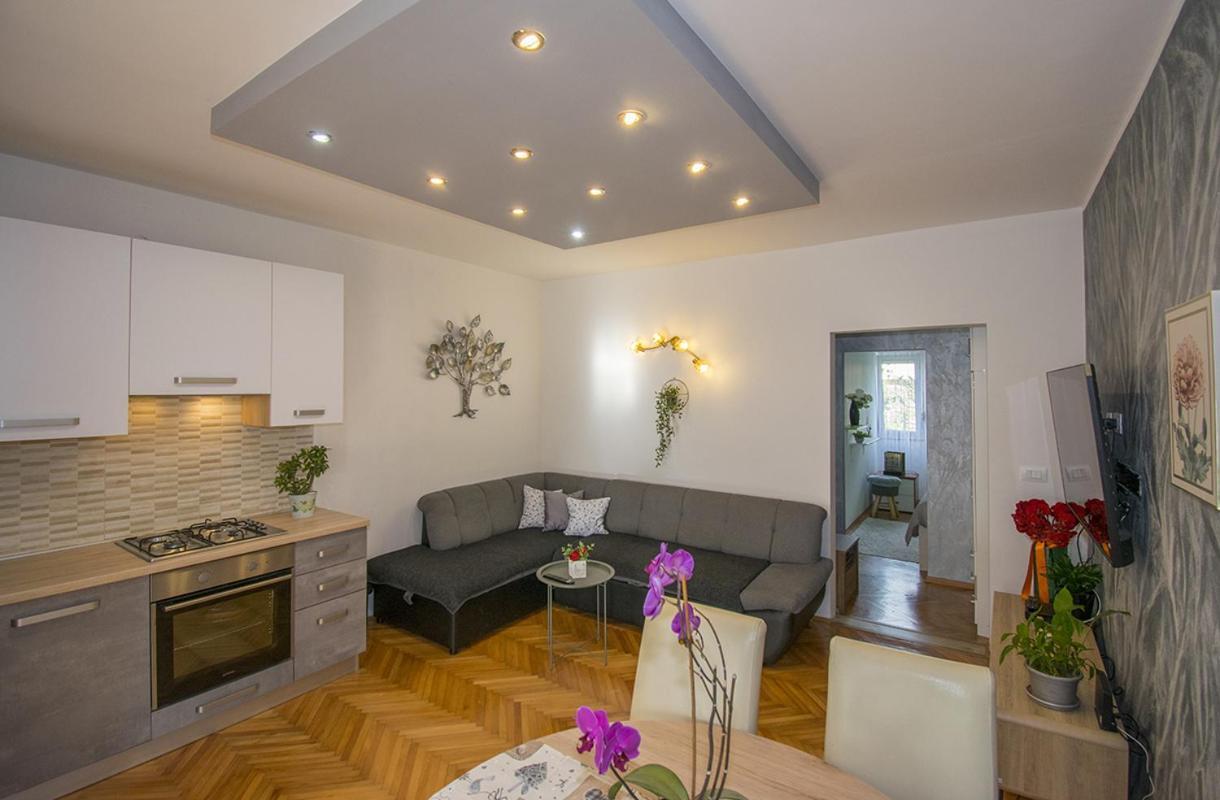 Apartment Edera, Near The Town In A Quiet Location Rovinj Bagian luar foto