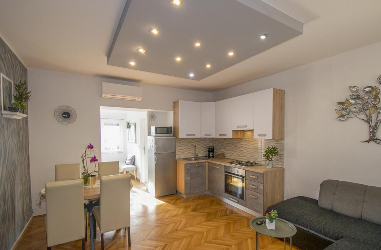 Apartment Edera, Near The Town In A Quiet Location Rovinj Bagian luar foto